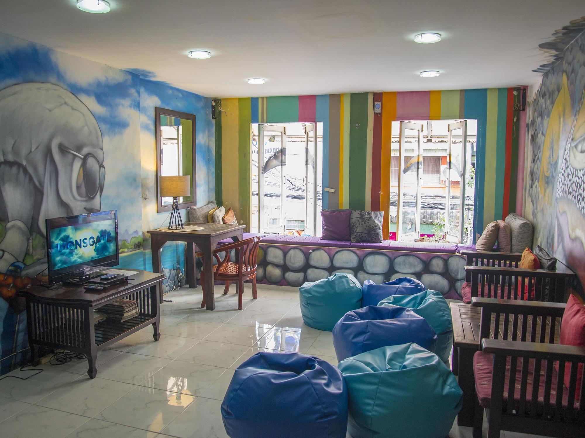 Bodega Phuket Patong (Adults Only) Hostel Eksteriør bilde