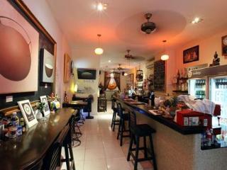 Bodega Phuket Patong (Adults Only) Hostel Eksteriør bilde