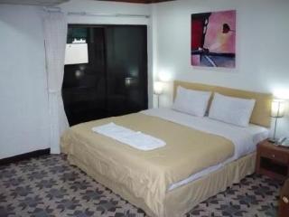 Bodega Phuket Patong (Adults Only) Hostel Eksteriør bilde